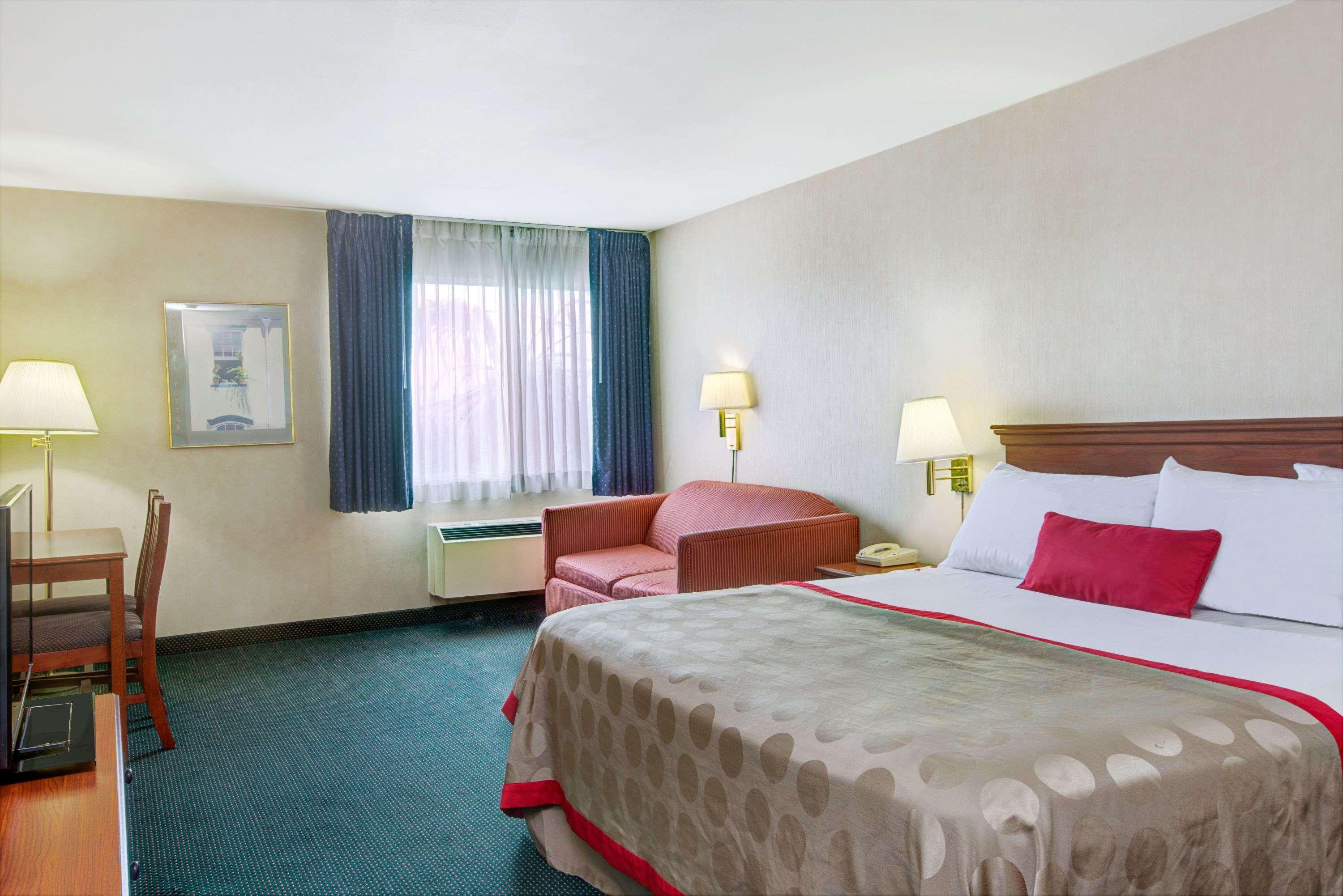 Hotel Ramada By Wyndham Hawthorne/Lax Exterior foto